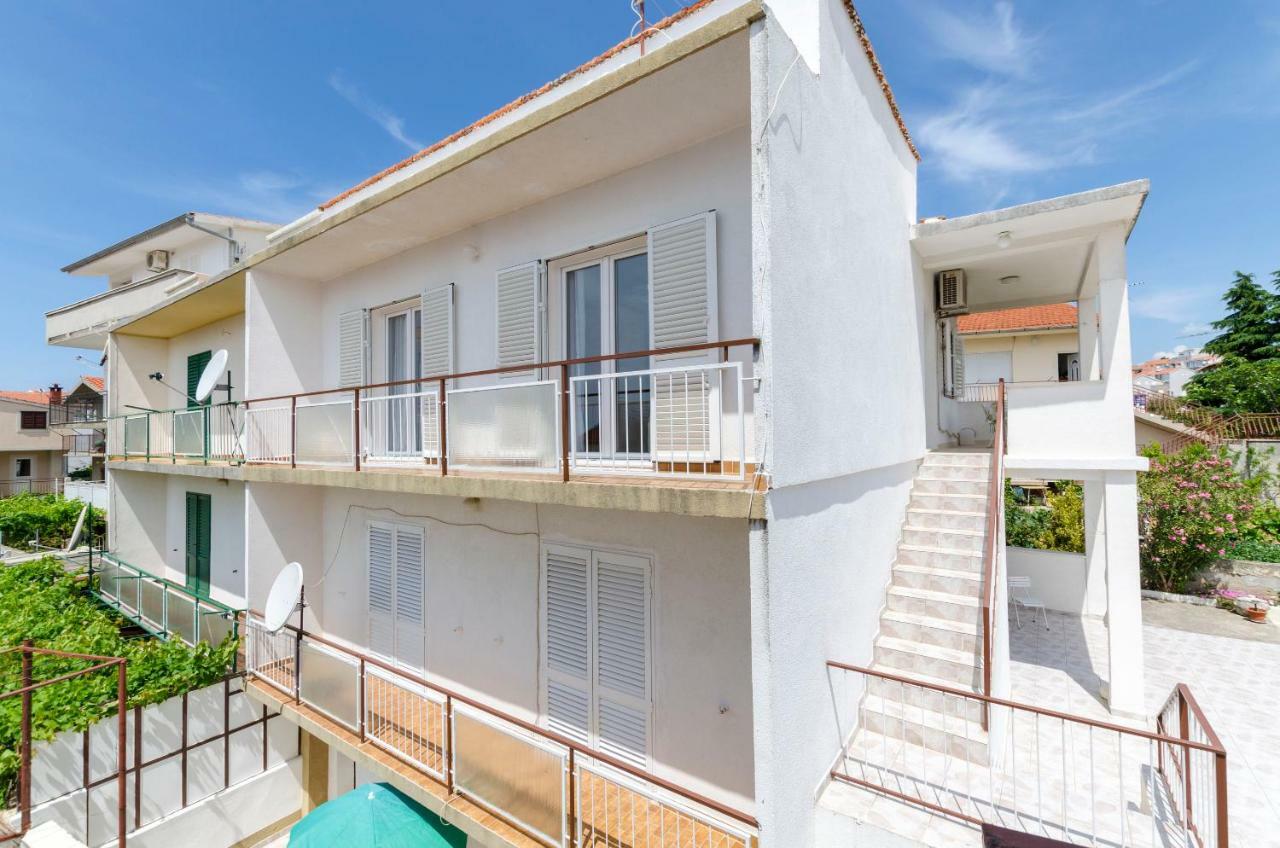 Apartments Visnja Primošten Exterior foto